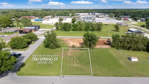 Residential Land in Grove, OK