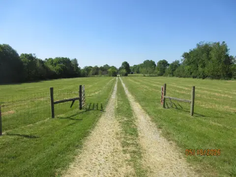 5 Acres Fenced Land, Winchester