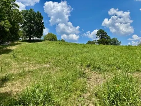 Residential Land in McKee, KY
