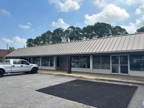 Flex Space with Fenced Storage