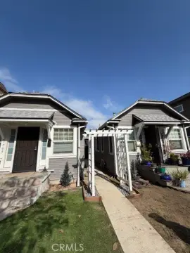 Long Beach Triplex Near Beach