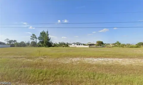 Residential Lot in Cape Coral
