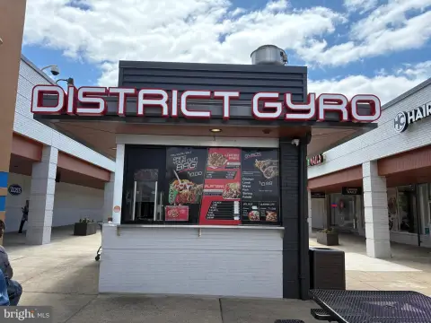 Equipped Restaurant Kiosk