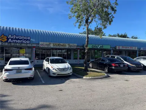 Retail Space on Davie Blvd