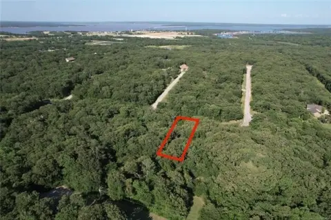 Buildable Lot in Oak Ridge