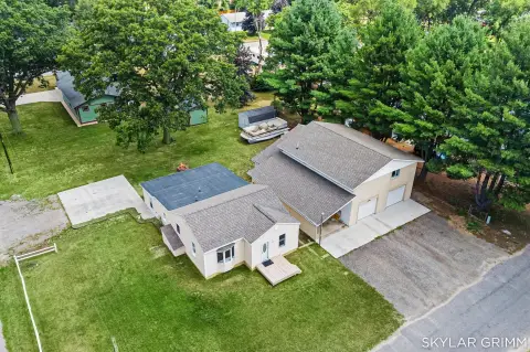 Updated Duplex with Detached Suite