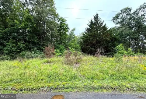 Zoned Agricultural Acreage Lot