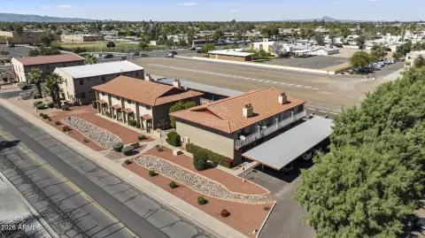 Two Quadplexes with Renovated Units