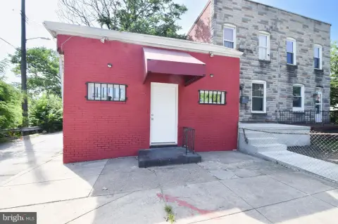 End-Unit Retail Storefront