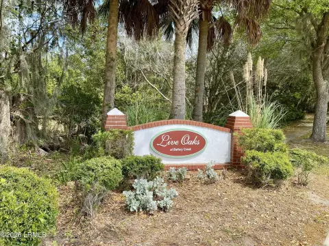 Residential Waterfront Buildable Lot