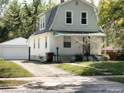 Residential Lot in Pontiac, MI
