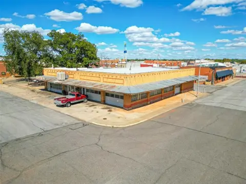 Downtown Auto Shop Building