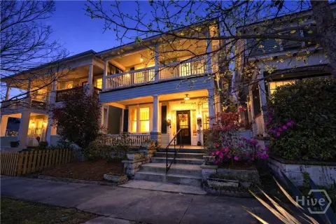 Victorian Duplex Near Forsyth Park