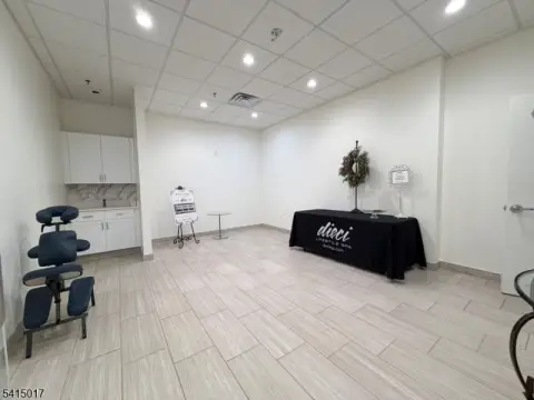 Spa Suite in Established Salon