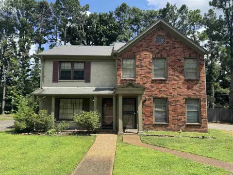 Two-Unit Duplex with Shared Yard