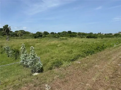 Waterfront-Adjacent Residential Lot