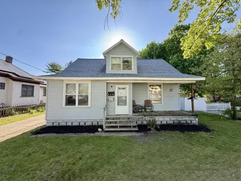 Three-Unit Lakeside Investment Property