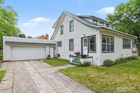 Plainwell Duplex: Investor Opportunity