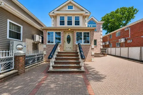 Colonial Duplex with Finished Walk-Out Basement