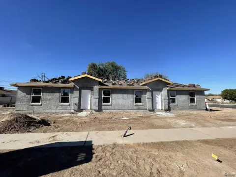 New Construction Duplex in Yuma