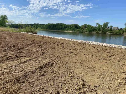 Riverfront Lot in Savannah, TN