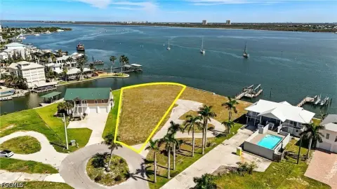 Waterfront Land in Fort Myers Beach