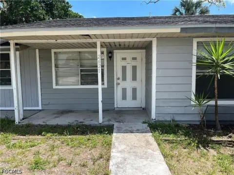 Four-Unit Investment Opportunity in Fort Myers