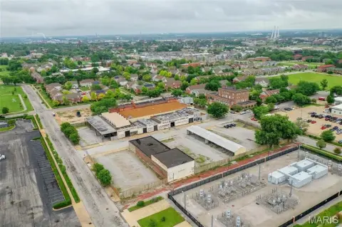 3.10 Acre Site Near Downtown