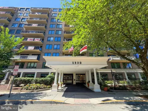 Senior Living Apartment