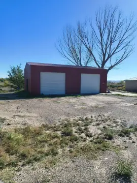 Insulated Warehouse with Overhead Doors