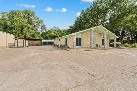 Day Care Center with Fenced Yard