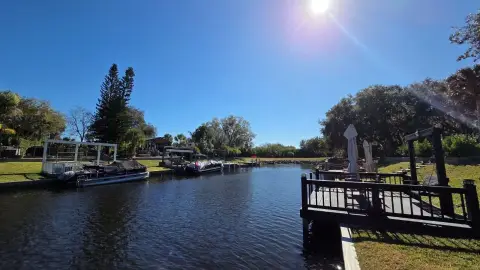Direct Waterfront RV Lot