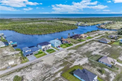 Residential Lot in Cape Coral