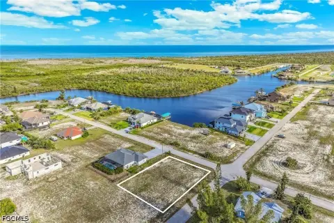 Oversized Corner Lot in Cape Coral