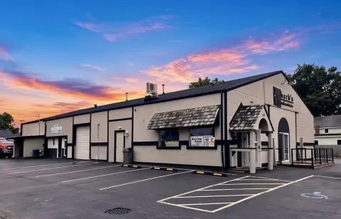 Flex Space with Clear-Span Warehouse