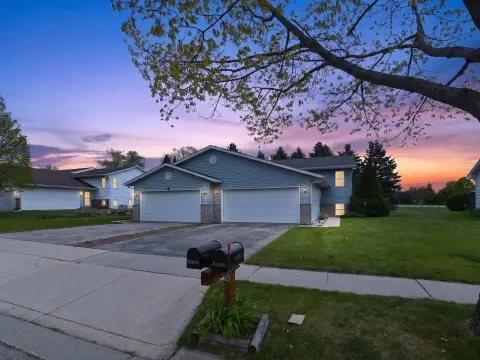Cottage Grove Duplex Opportunity