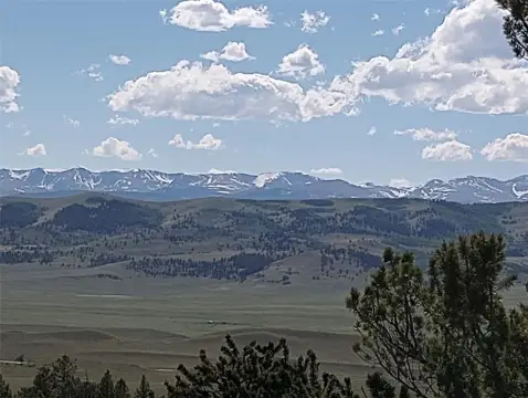 8 Acres of Colorado Landscape