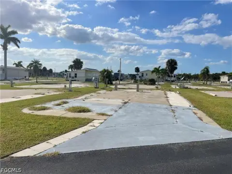 RV Resort Lot in Fort Myers