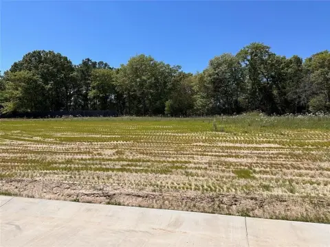 Residential Land in Lindale, TX