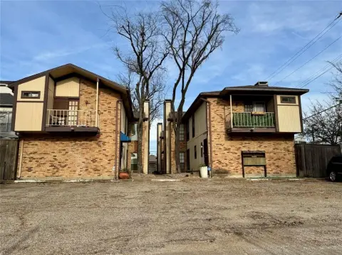 Condominium in Oak Lawn