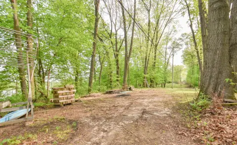 Buildable Lot Near Carpenter Lake