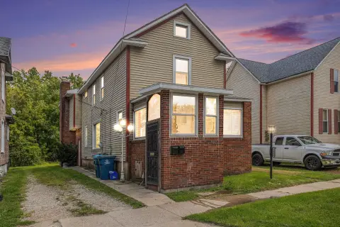 Duplex with Rear Parking