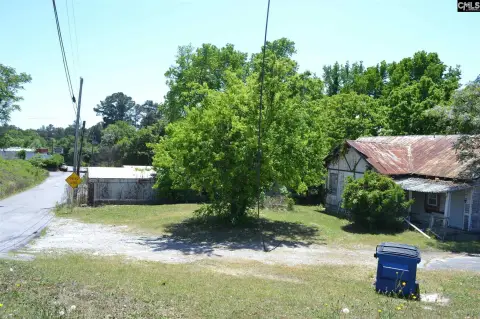 Residential Income Corner Lot