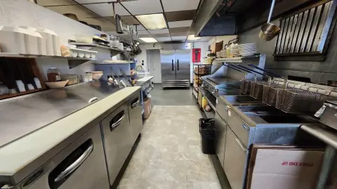 Profitable Restaurant with Apartment Above