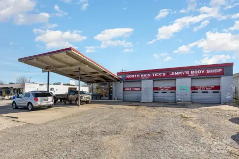 Auto Repair Shop with Garage