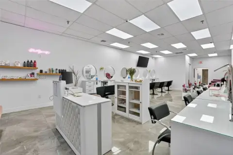 Turnkey Beauty Salon in Miami
