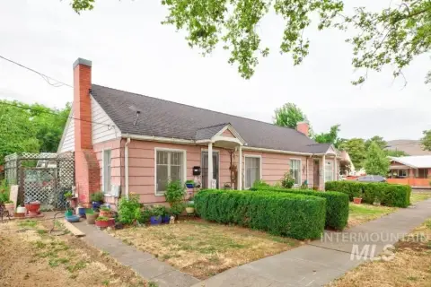 Duplex with Unfinished Basements