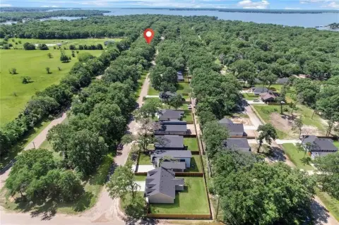 Residential Lot in Enchanted Oaks