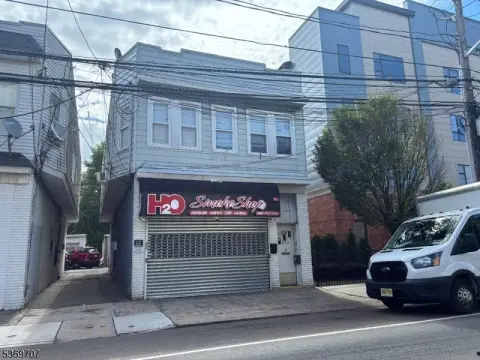 Mixed-Use Property in Elizabeth City