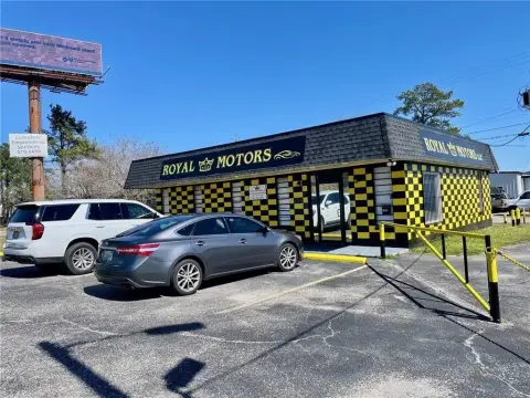 Commercial Property with I-65 Exposure